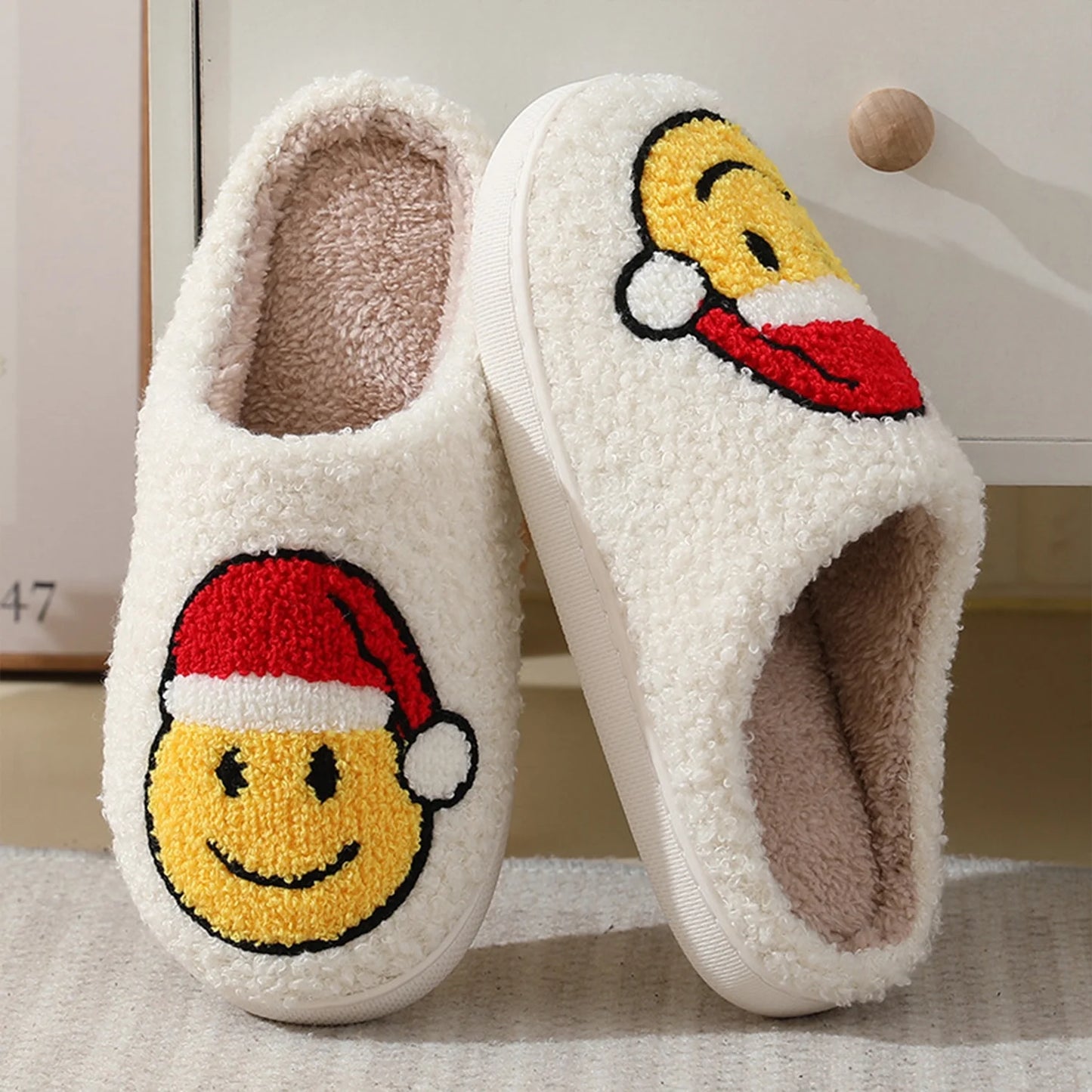 Smile Face Slippers for Women Men, Anti-Slip Soft Plush House Slippers with Memory Foam Slip Cute Cartoon Shoes Warmth for Indoor Outdoor(40/41)